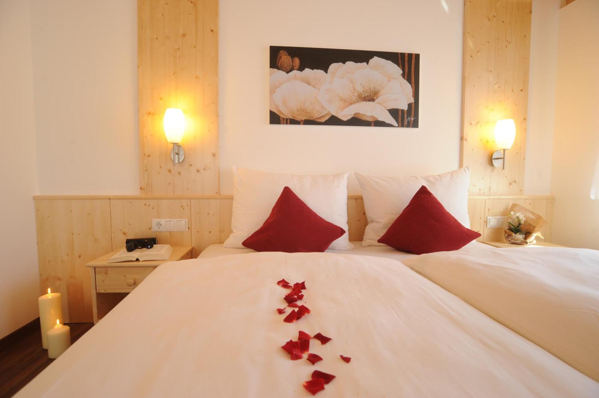 Suvendes Apartments Prato allo Stelvio Luaran gambar