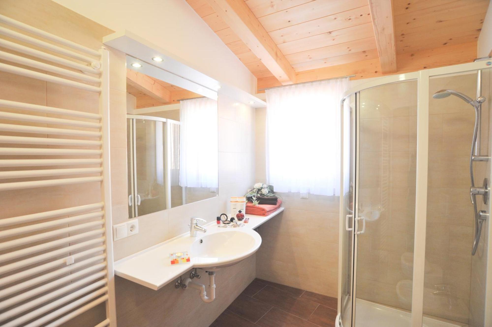 Suvendes Apartments Prato allo Stelvio Luaran gambar