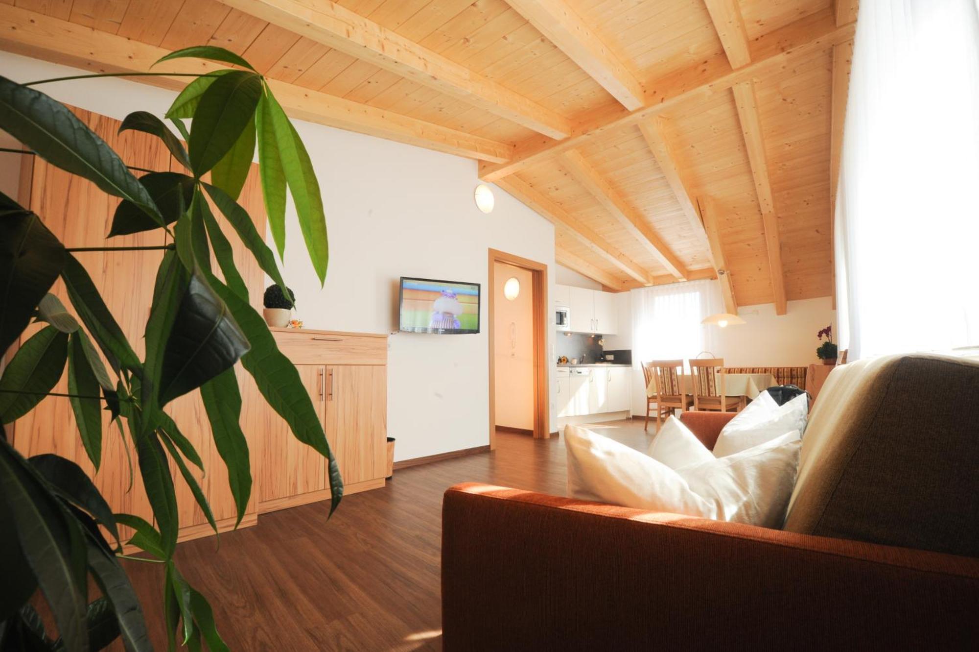 Suvendes Apartments Prato allo Stelvio Luaran gambar