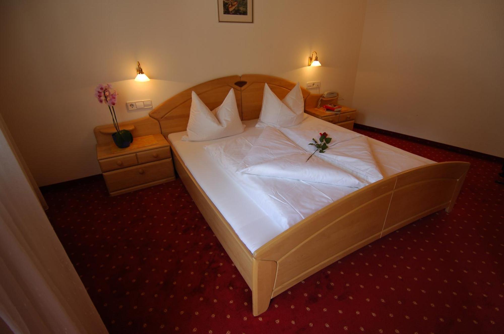Suvendes Apartments Prato allo Stelvio Luaran gambar