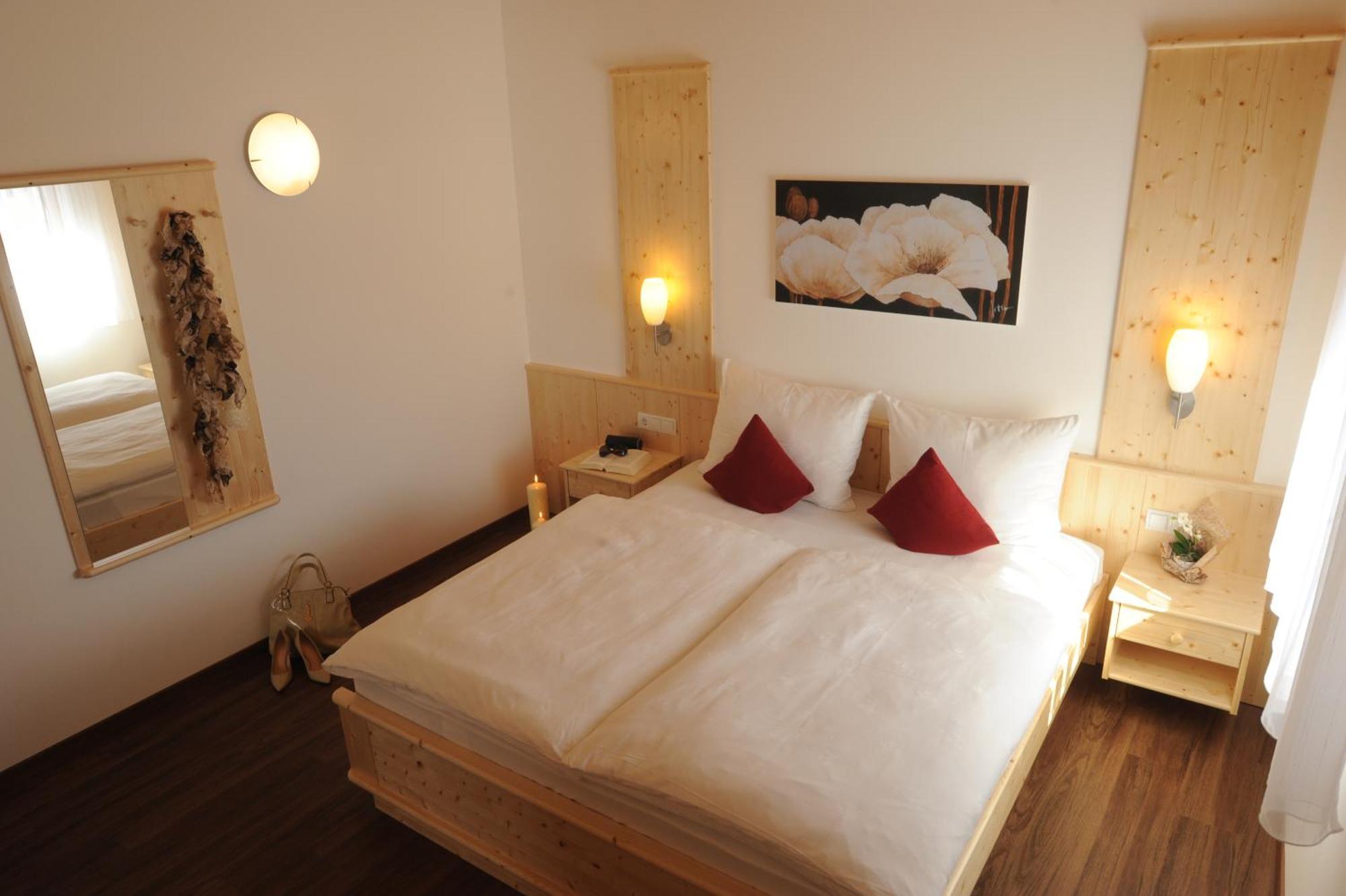 Suvendes Apartments Prato allo Stelvio Luaran gambar