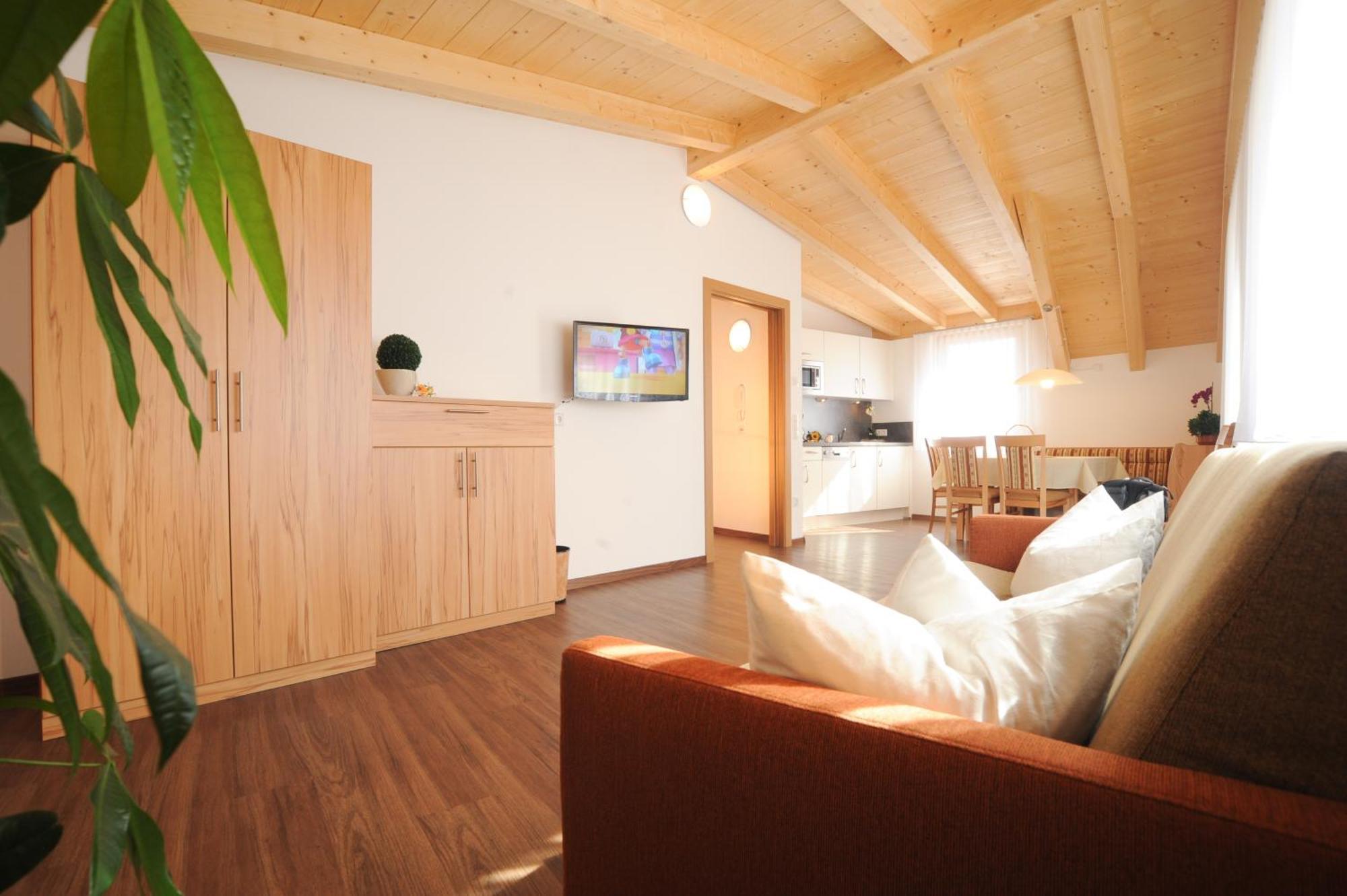 Suvendes Apartments Prato allo Stelvio Luaran gambar