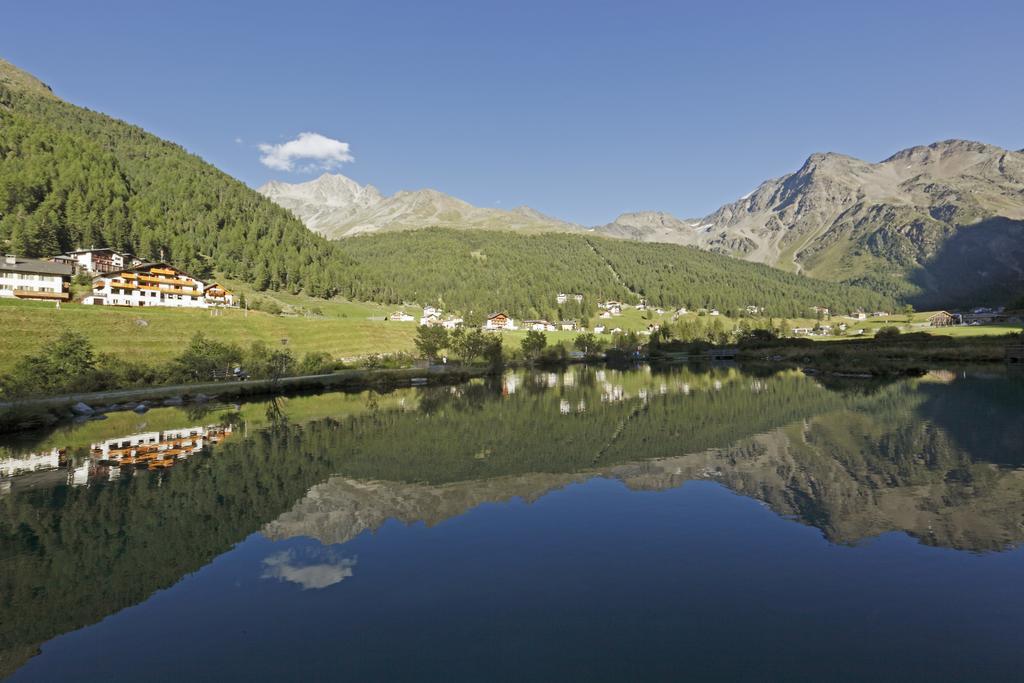 Suvendes Apartments Prato allo Stelvio Luaran gambar