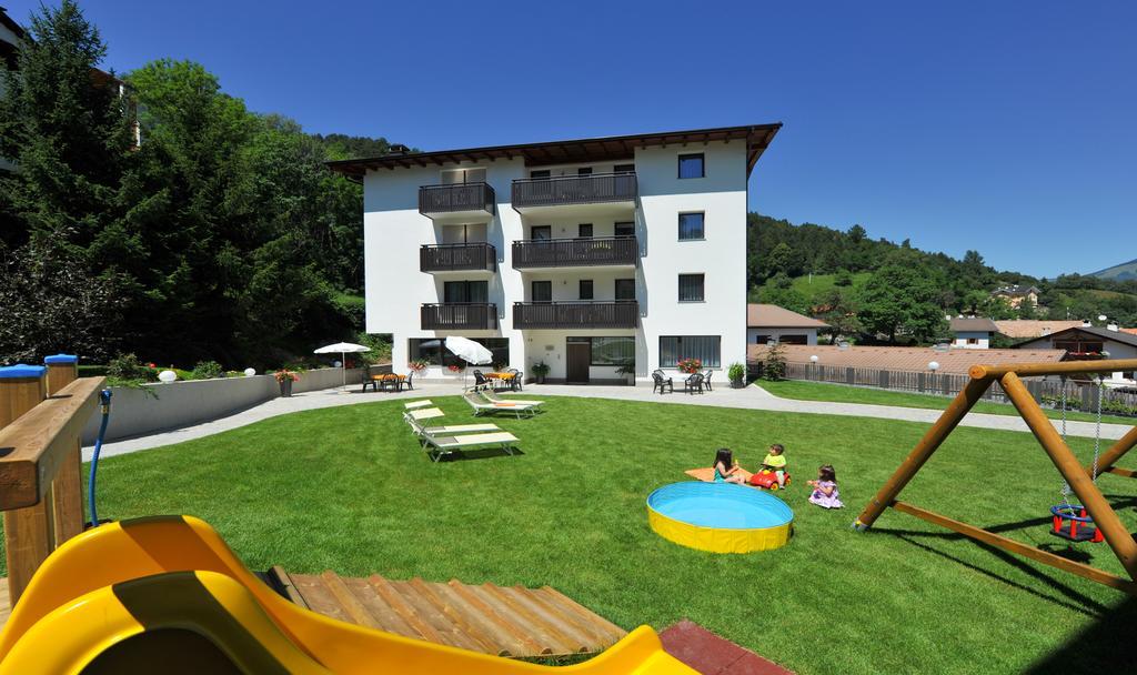 Suvendes Apartments Prato allo Stelvio Luaran gambar