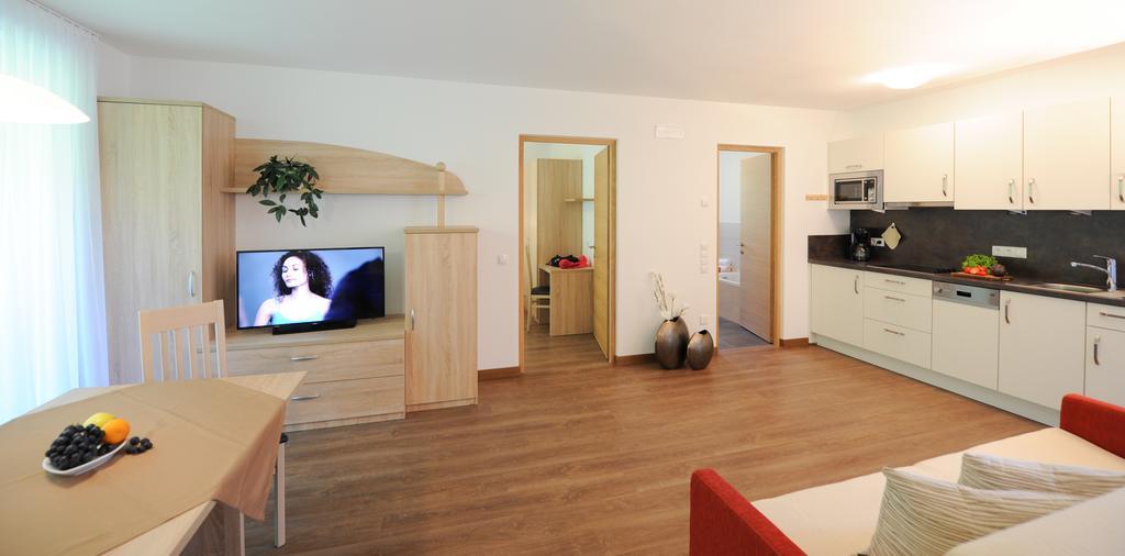 Suvendes Apartments Prato allo Stelvio Luaran gambar